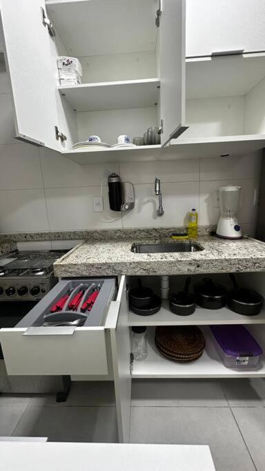Apto Quarto E Sala Mobiliado No Bairro Ponta Verde Maceió Extérieur photo